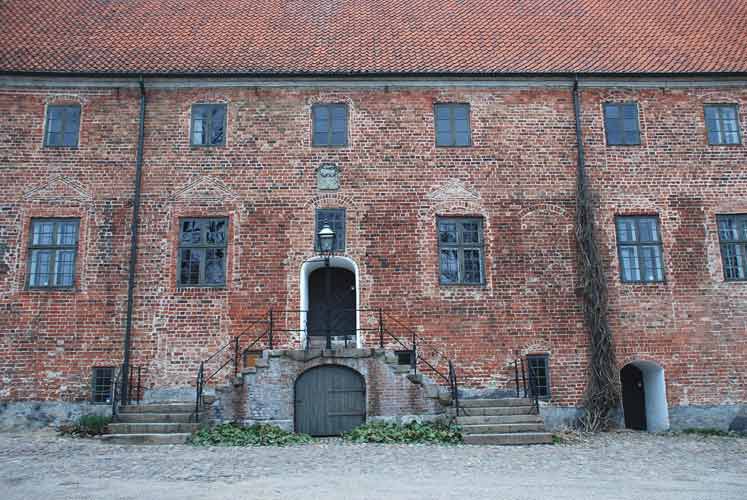 Odense adelige Jomfrukloster, sydfacade